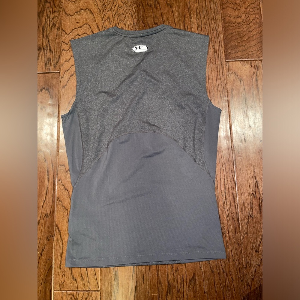 Lot of 2 Under Armor Compression Sleeveless Tops size XL Tank Tops - Picture 4 of 6